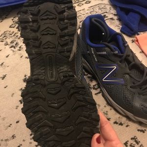 New balance trail shoes. NEVER WORN!